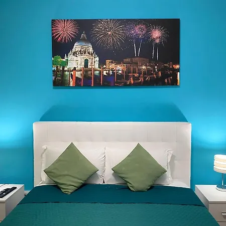 Venice Popular Guest house *