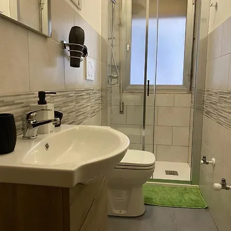 Venice Popular Guest house *