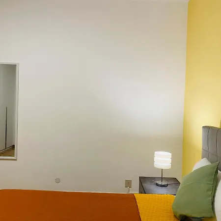 Venice Popular Guest house *