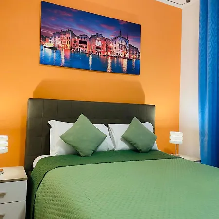 Venice Popular Guest house